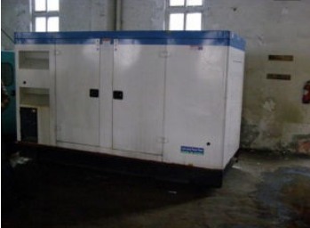 武威康明斯150kw大型柴油二手发电机组 武威康明斯150kw大型柴油二手发电机组